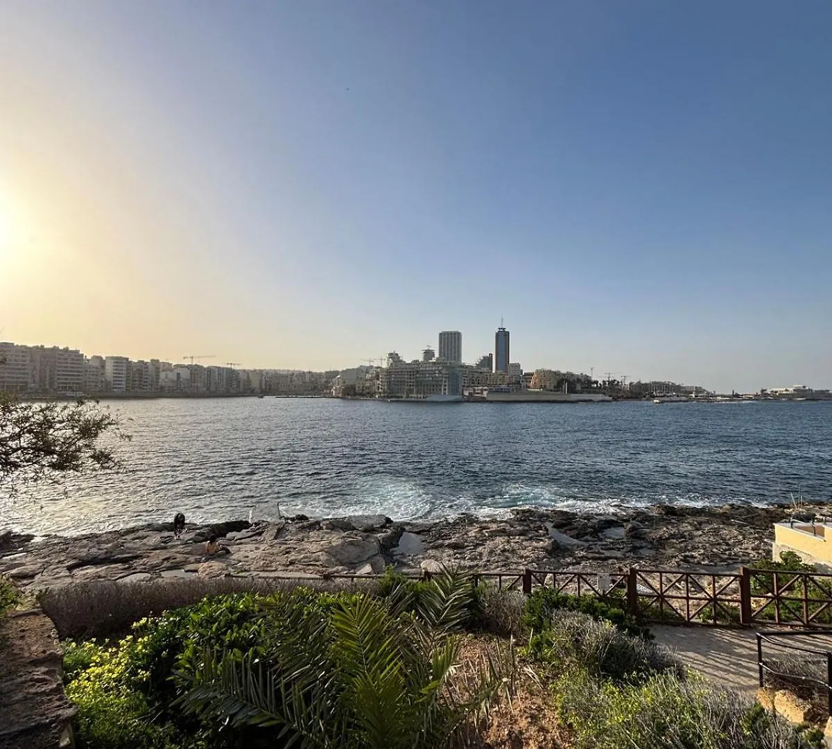 Zero55Rooms 3-Bed 3-Bath Apartment With Sea Views Sliema